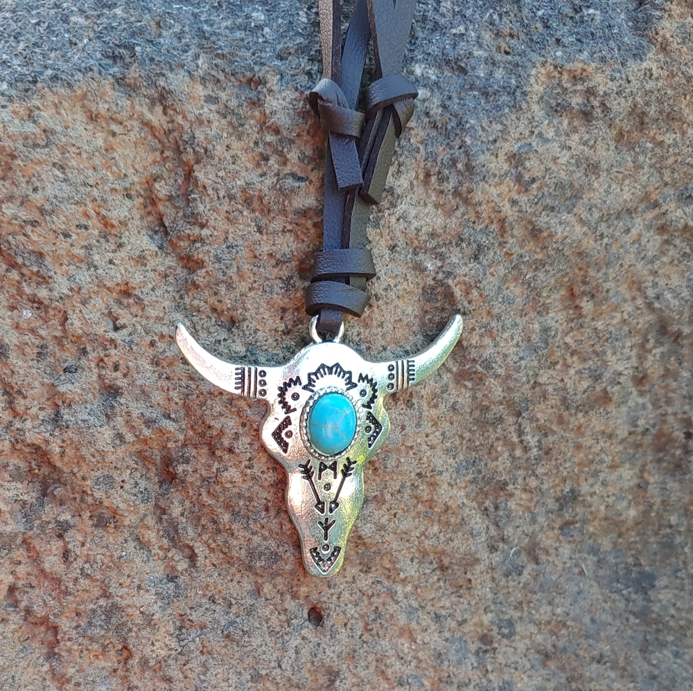Unisex Turquoise Stone Leather Necklace